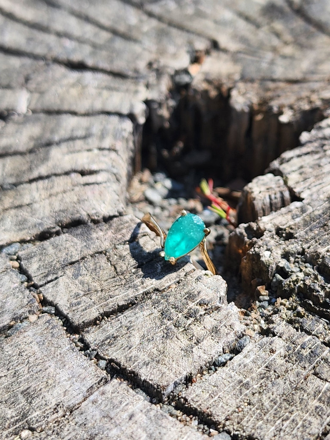 1.24 Carat Naturally Mined Untreated Colombian Emerald Ring in 18K Gold ICG Cert - JDColFashion