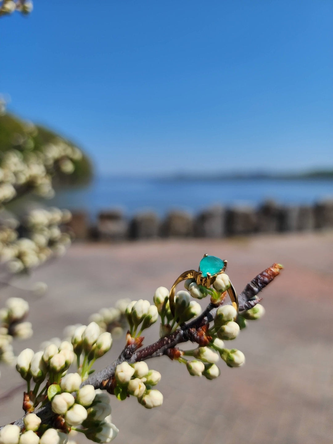 1.24 Carat Naturally Mined Untreated Colombian Emerald Ring Size 7 in 18K Gold ICG Cert - JDColFashion