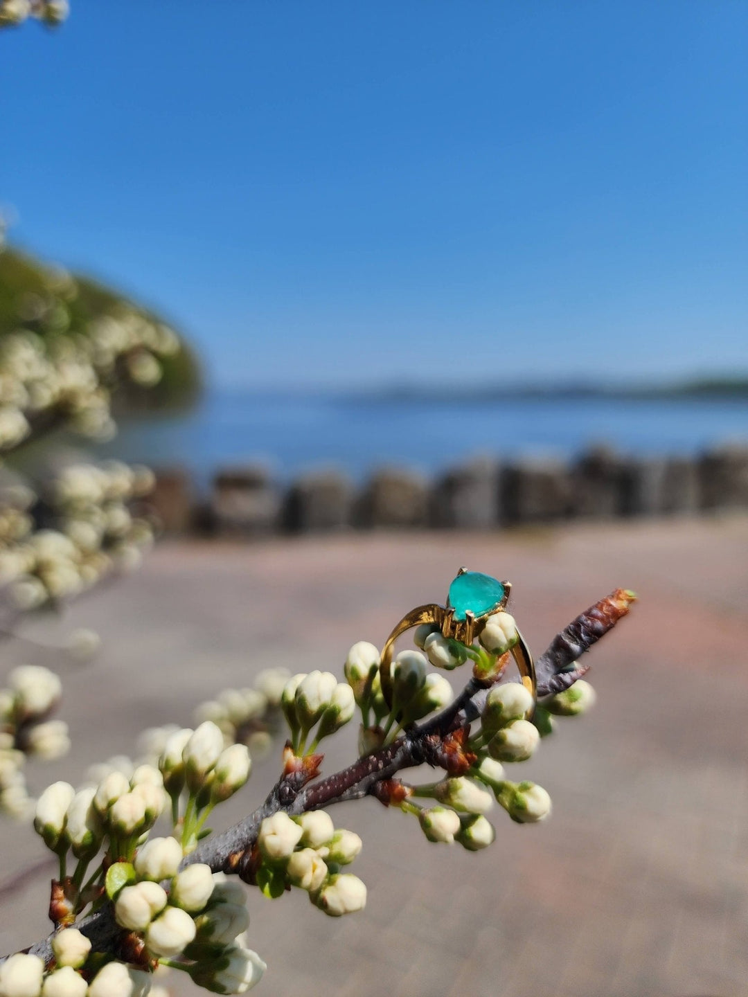 1.24 Carat Naturally Mined Untreated Colombian Emerald Ring Size 7 in 18K Gold ICG Cert - JDColFashion