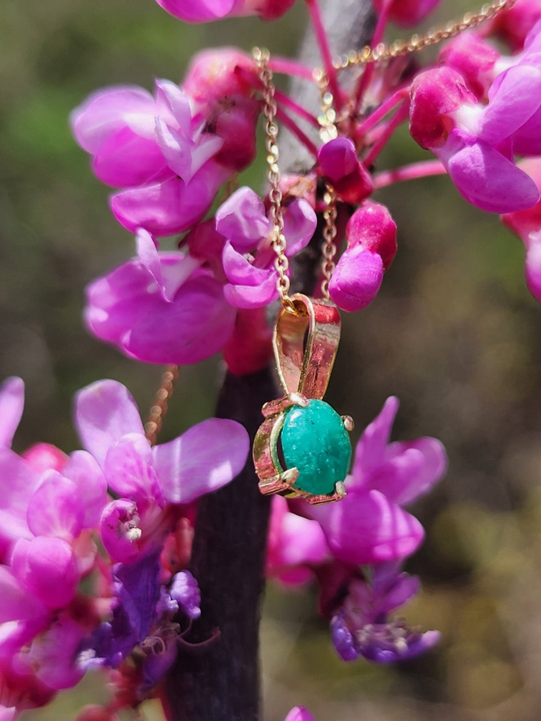 .36 Carat Naturally Mined Untreated Colombian Emerald NECKLACE in 18K Gold ICG - JDColFashion