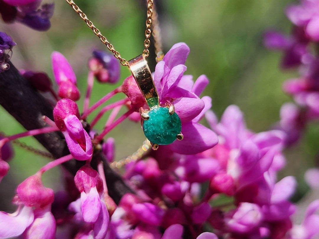 .36 Carat Naturally Mined Untreated Colombian Emerald NECKLACE in 18K Gold ICG - JDColFashion