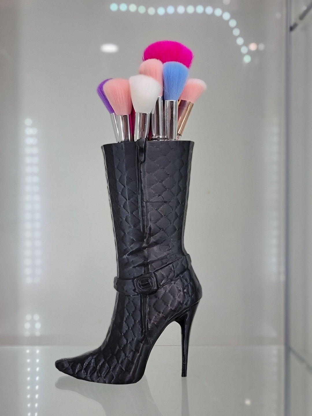 Chic High - Heel Boot Brush Holder – Stylish Organizer for Makeup Brushes or Floral Arrangements - JDColFashion