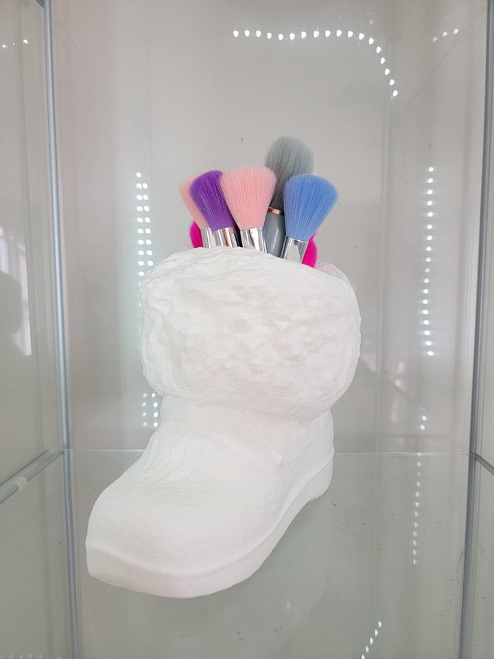 Cozy Snow Boot Brush Holder for Glam Lovers - JDColFashion