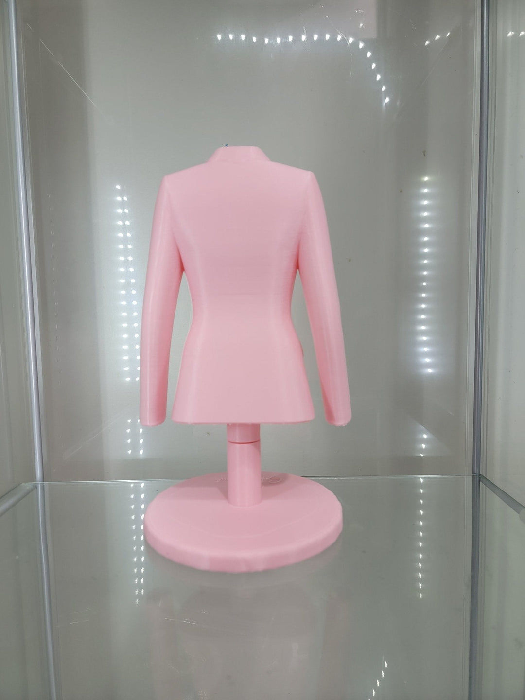 Elegant Pink Blazer Brush Holder - JDColFashion