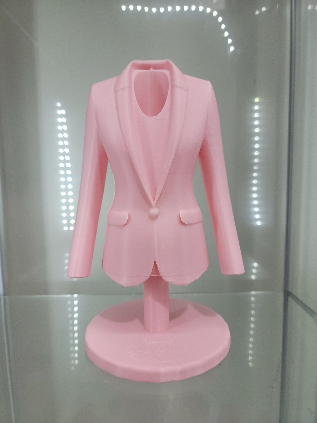 Elegant Pink Blazer Brush Holder - JDColFashion