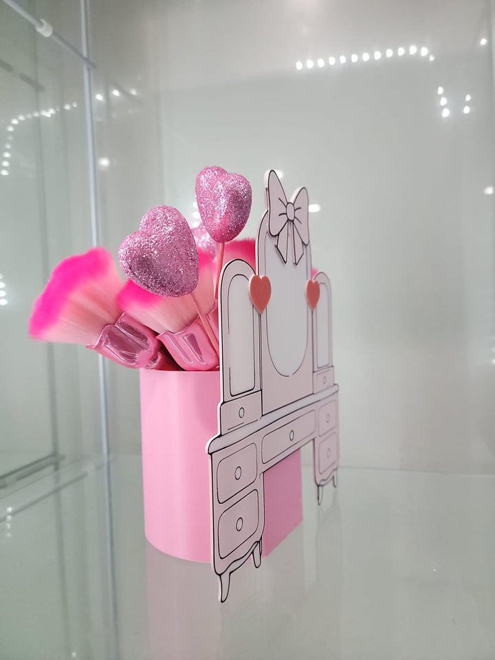 Elegant Pink Vanity Brush Holder with Bow and Heart Accents - JDColFashion