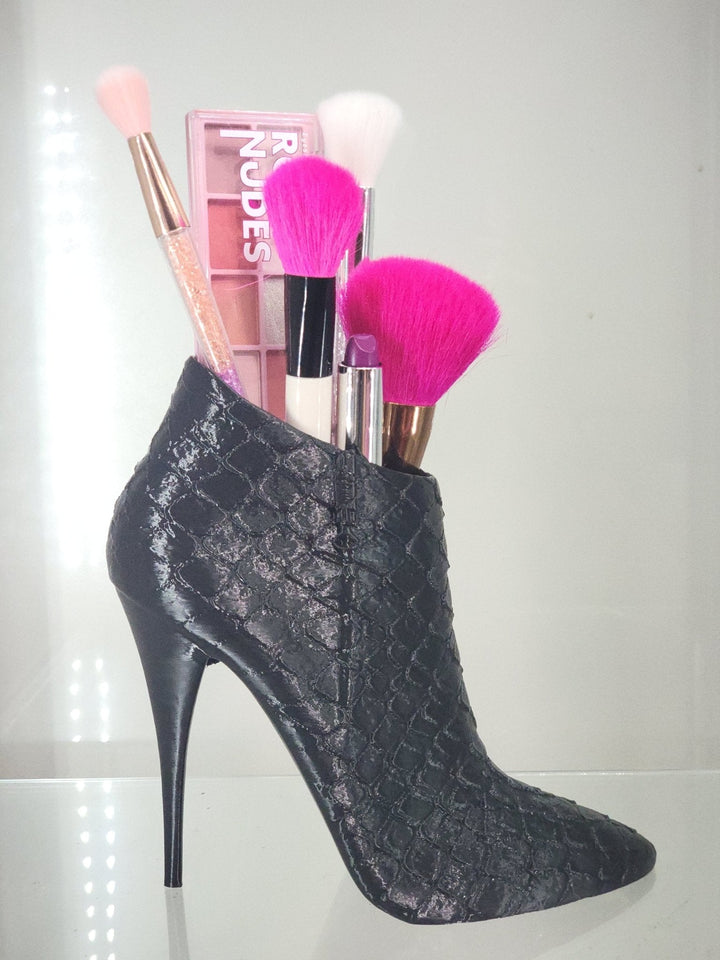 Glam High Heel Brush Holder – Stylish Makeup Organizer - JDColFashion