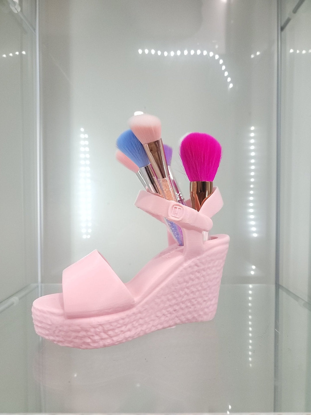 Glam Wedge Shoe Brush Holder - Step Into Style! - JDColFashion